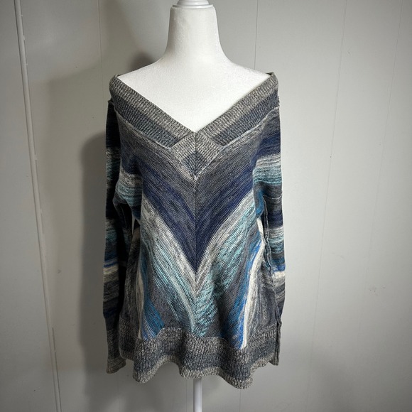 Free People Sweaters - Free People Gray and Blue Stripe V Neck Off Shoulder Sweater‎ Knit Size S